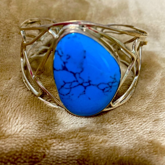 One of a kind turquoise cuff bracelet. - Picture 1 of 3